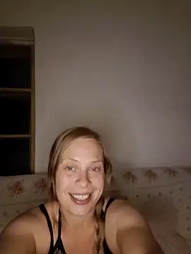 katiestevens online show from September 2025 08:09:01 PM