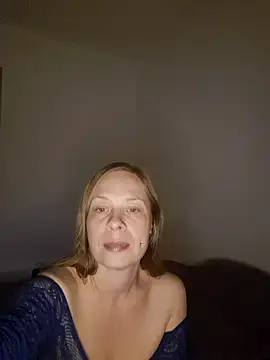 katiestevens online show from September 2025 09:21:01 PM