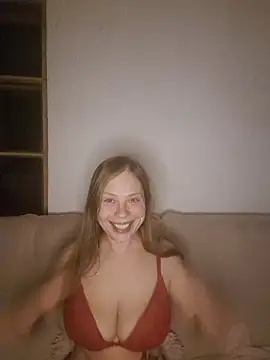 Snapshot of katiestevens chatting on November 2025 09:30:02 PM katiestevens online show from November 2025 09:30:02 PM