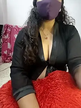 Snapshot of couple00795 chatting on December 2024 07:39:02 PM couple00795 online show from December 2024 07:39:02 PM