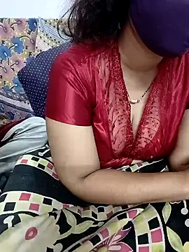 Snapshot of couple00795 chatting on December 2024 12:01:02 PM couple00795 online show from December 2024 12:01:02 PM