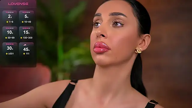 KairaAndrews online show from April 2026 06:32:01 PM