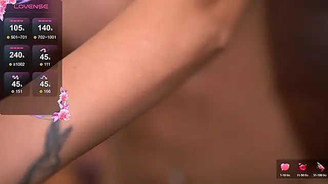 KairaAndrews online show from November 2025 07:36:01 PM