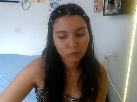 HannaKlein online show from September 2025 06:10:01 PM