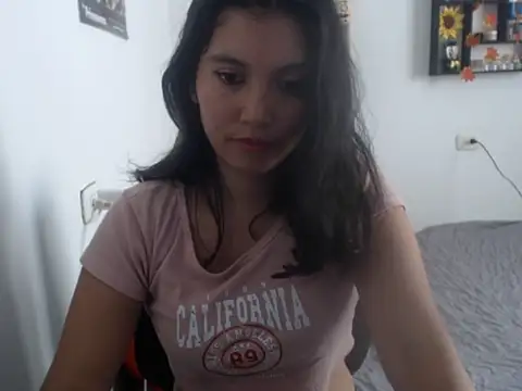 HannaKlein online show from January 2025 07:04:01 PM