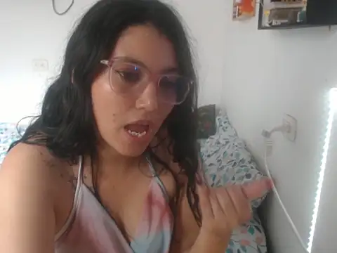 HannaKlein online show from September 2025 06:15:01 PM