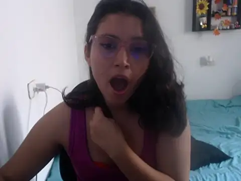 HannaKlein online show from December 2024 03:09:02 PM