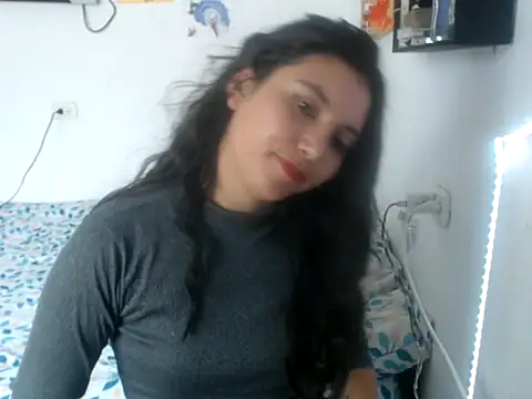 HannaKlein online show from September 2025 06:03:01 PM