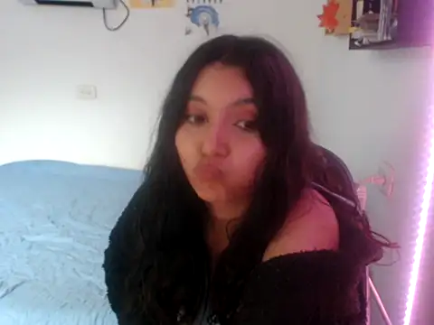 HannaKlein online show from September 2025 05:34:02 PM