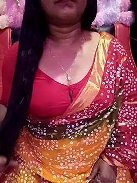 Snapshot of ella_mariya chatting on April 2026 07:28:02 PM ella mariya online show from April 2026 07:28:02 PM