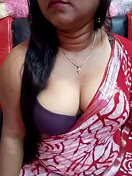 Snapshot of ella_mariya chatting on April 2026 06:27:02 PM ella mariya online show from April 2026 06:27:02 PM