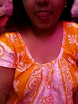 Snapshot of ella_mariya chatting on March 2026 10:43:02 AM ella mariya online show from March 2026 10:43:02 AM