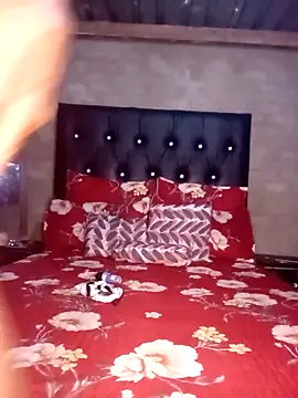 hoittytoittyxx online show from April 2026 06:00:01 PM