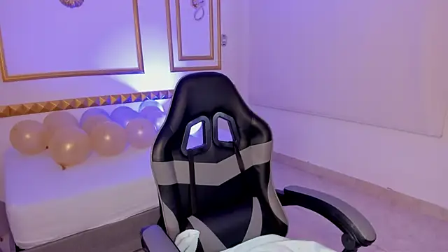 caro03x online show from November 2025 02:14:02 AM