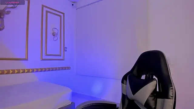 caro03x online show from November 2025 02:16:01 AM