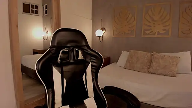 caro03x online show from April 2026 02:18:02 AM