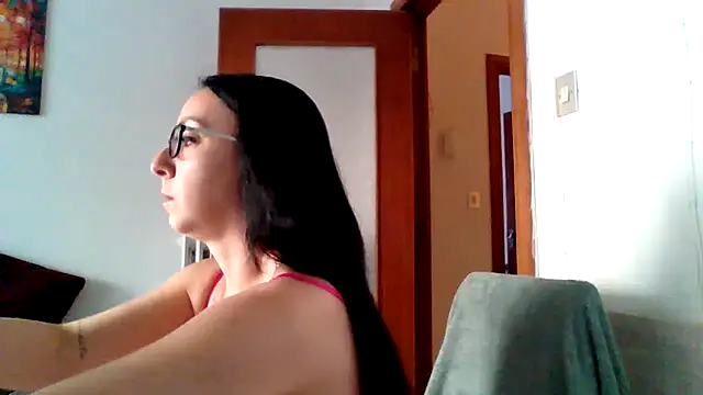 Stella 84 online show from October 2025 12:39:01 PM