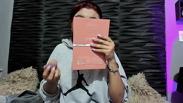 Ava jones1 online show from December 2025 01:32:02 PM