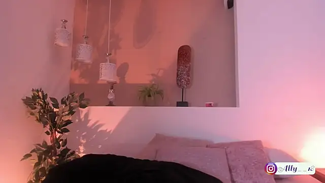 Snapshot of Ally_addams chatting on September 2025 10:21:02 PM Ally addams online show from September 2025 10:21:02 PM