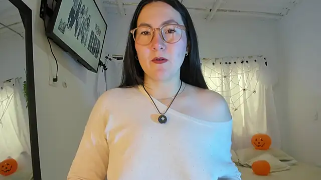 Snapshot of Elle_Lee_ chatting on October 2025 03:35:02 PM Elle Lee online show from October 2025 03:35:02 PM
