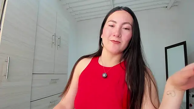 Elle Lee  online show from November 2025 04:33:02 PM