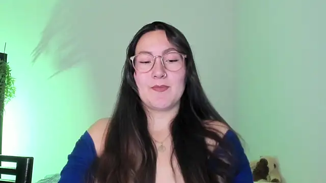 Snapshot of Elle_Lee_ chatting on March 2025 03:27:01 PM Elle Lee online show from March 2025 03:27:01 PM