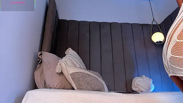 Elise Diamond online show from March 2026 12:47:02 AM