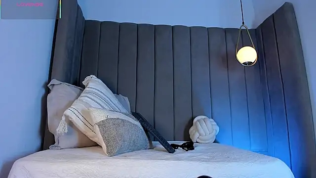 Elise Diamond online show from March 2026 01:53:02 AM