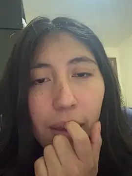 sarah12333 online show from March 2026 02:35:01 AM