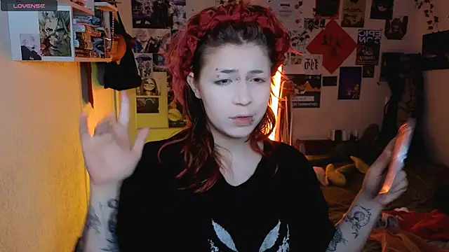 Alex Howell online show from December 2025 08:10:02 PM