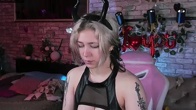 Snapshot of Alex_Howell chatting on February 2025 08:47:02 PM Alex Howell online show from February 2025 08:47:02 PM