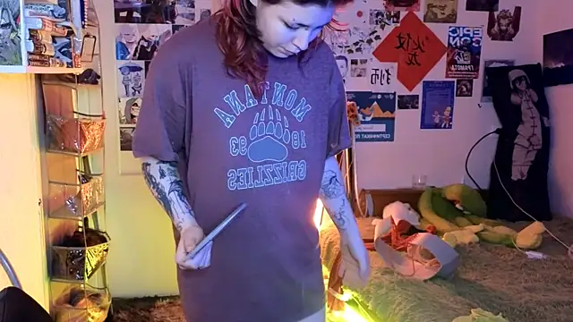 Alex Howell online show from December 2025 08:06:02 PM