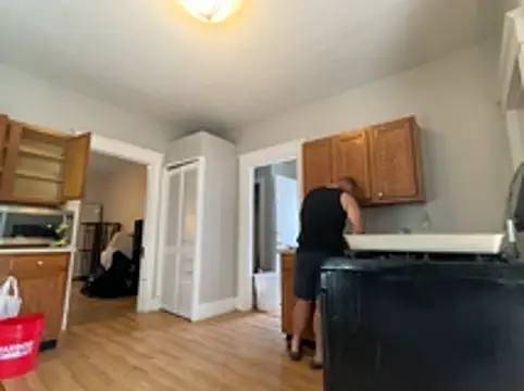 Mcpussypounder211 online show from June 2026 03:44:02 PM