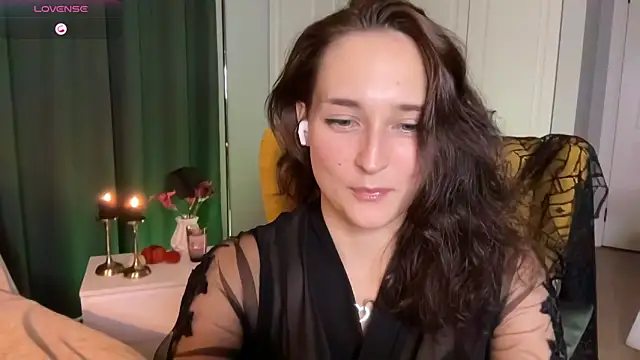 Pavlyna online show from October 2025 05:11:01 PM