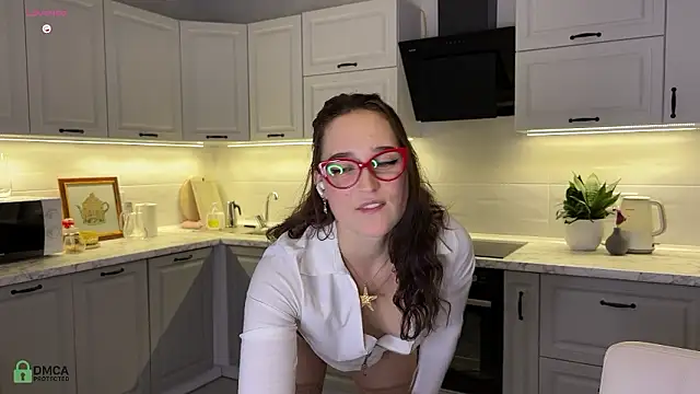 Pavlyna online show from March 2026 06:45:01 PM