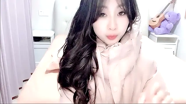 aisha123123 online show from January 2026 02:00:02 PM