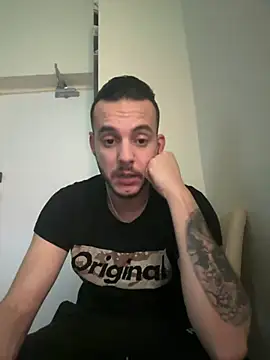 Snapshot of Alexandrupgixx chatting on December 2024 07:15:02 AM Alexandrupgixx online show from December 2024 07:15:02 AM