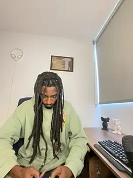 Snapshot of Malkon_Big chatting on October 2025 11:44:02 AM Malkon Big online show from October 2025 11:44:02 AM