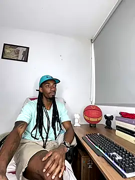 Snapshot of Malkon_Big chatting on October 2025 09:38:01 PM Malkon Big online show from October 2025 09:38:01 PM