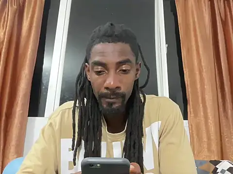 Snapshot of Malkon_Big chatting on June 2026 05:05:01 AM Malkon Big online show from June 2026 05:05:01 AM