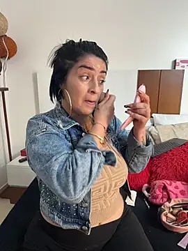 karenlennox1 online show from April 2026 01:06:01 AM