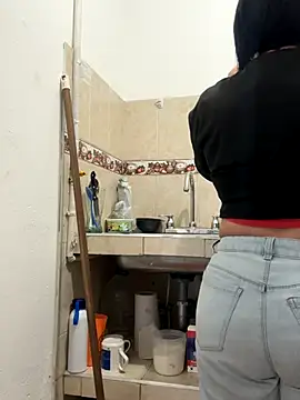 karenlennox1 online show from November 2025 10:19:01 PM