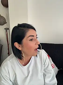 karenlennox1 online show from March 2026 10:18:01 PM