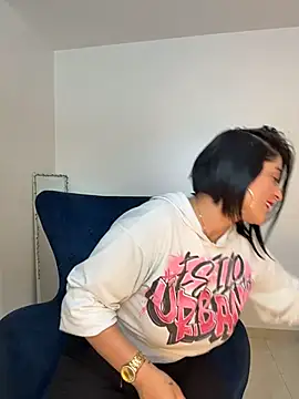 karenlennox1 online show from March 2026 10:04:02 PM