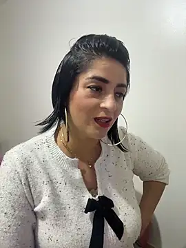 karenlennox1 online show from March 2026 12:07:02 AM