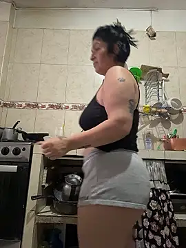 karenlennox1 online show from January 2026 07:50:02 PM