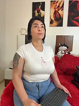 karenlennox1 online show from May 2026 12:18:02 AM