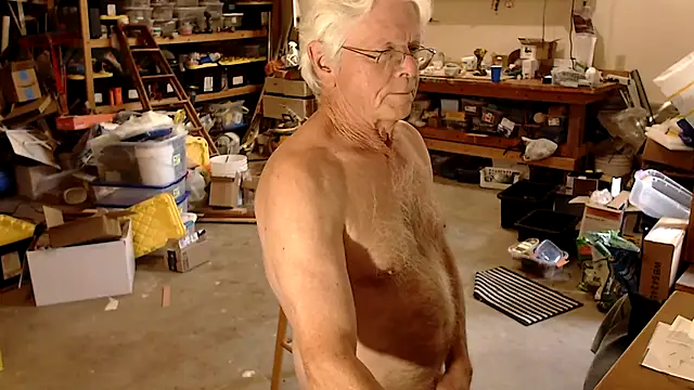 Snapshot of fun4john chatting on September 2025 09:24:01 PM fun4john online show from September 2025 09:24:01 PM