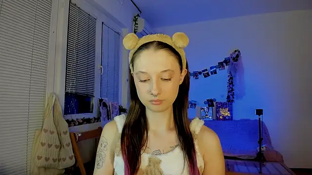 Jenny darling love online show from December 2024 07:11:01 PM