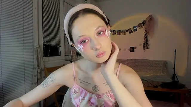 Jenny darling love online show from January 2025 07:18:02 PM